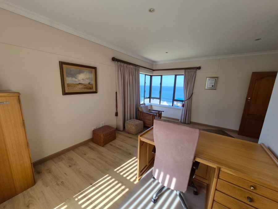 3 Bedroom Property for Sale in Dana Bay Western Cape